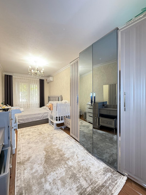 Продам трехкомнатную (3-комн.) квартиру, Коллонтай ул, 8, Нальчик г