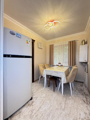 Продам трехкомнатную (3-комн.) квартиру, Коллонтай ул, 8, Нальчик г