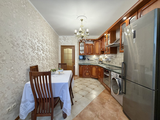 Продам двухкомнатную (2-комн.) квартиру, Ромашина ул, 58к3, Брянск г