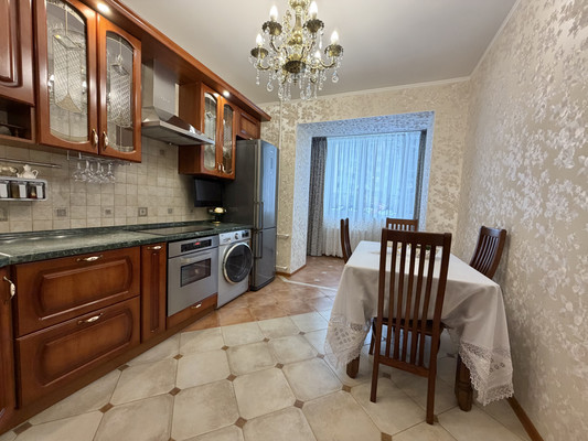 Продам двухкомнатную (2-комн.) квартиру, Ромашина ул, 58к3, Брянск г