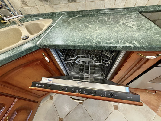 Продам двухкомнатную (2-комн.) квартиру, Ромашина ул, 58к3, Брянск г