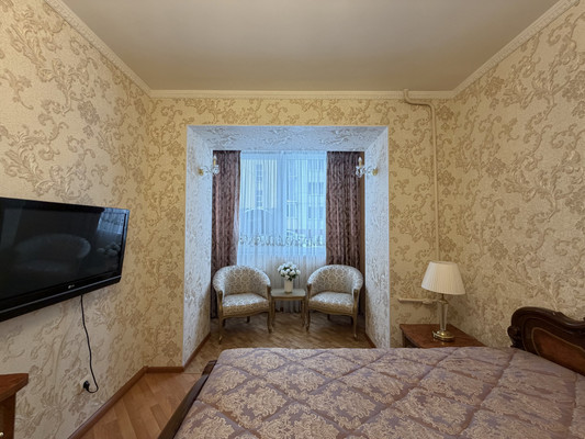 Продам двухкомнатную (2-комн.) квартиру, Ромашина ул, 58к3, Брянск г