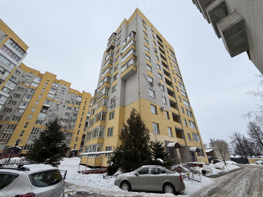 Продам двухкомнатную (2-комн.) квартиру, Ромашина ул, 58к3, Брянск г