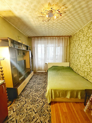 Продам комнату в 12-комн. квартире, Маршала Жукова пр-кт, 20А, Санкт-Петербург г