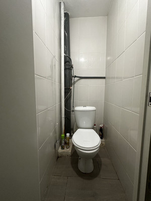 Продам комнату в 12-комн. квартире, Маршала Жукова пр-кт, 20А, Санкт-Петербург г