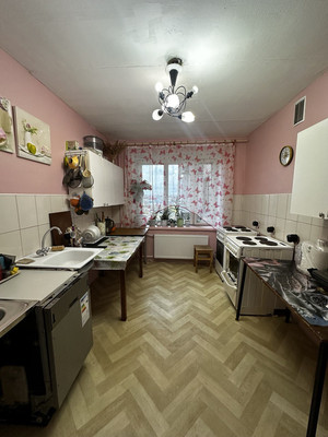 Продам комнату в 12-комн. квартире, Маршала Жукова пр-кт, 20А, Санкт-Петербург г