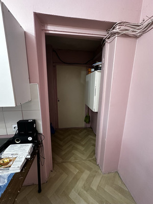 Продам комнату в 12-комн. квартире, Маршала Жукова пр-кт, 20А, Санкт-Петербург г