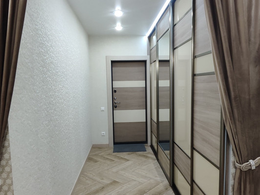 Продам трехкомнатную (3-комн.) квартиру, Мира ул, 40А, Пенза г