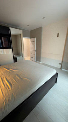 Продам двухкомнатную (2-комн.) квартиру, Среднерогатская ул, 10к1, Санкт-Петербург г