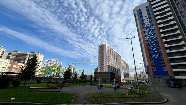 Продам двухкомнатную (2-комн.) квартиру, Среднерогатская ул, 10к1, Санкт-Петербург г