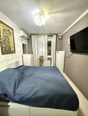 Продам трехкомнатную (3-комн.) квартиру, Кавказский б-р, 29к2, Москва г