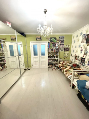 Продам трехкомнатную (3-комн.) квартиру, Кавказский б-р, 29к2, Москва г