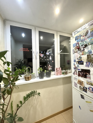 Продам трехкомнатную (3-комн.) квартиру, Кавказский б-р, 29к2, Москва г