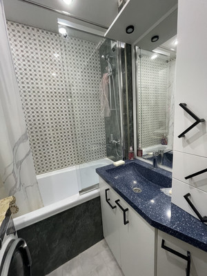 Продам трехкомнатную (3-комн.) квартиру, Кавказский б-р, 29к2, Москва г