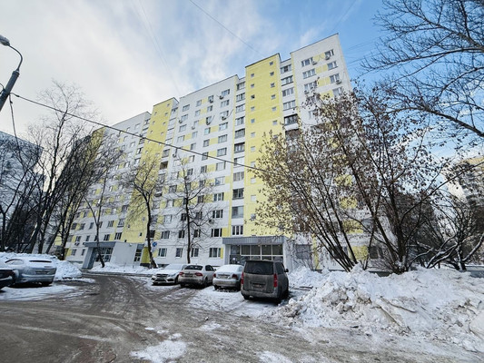 Продам трехкомнатную (3-комн.) квартиру, Кавказский б-р, 29к2, Москва г