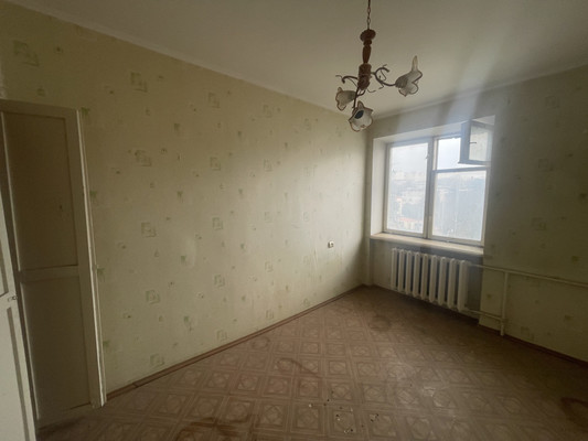 Продам трехкомнатную (3-комн.) квартиру, Киевская ул, 163, Симферополь г