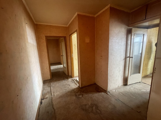 Продам трехкомнатную (3-комн.) квартиру, Киевская ул, 163, Симферополь г