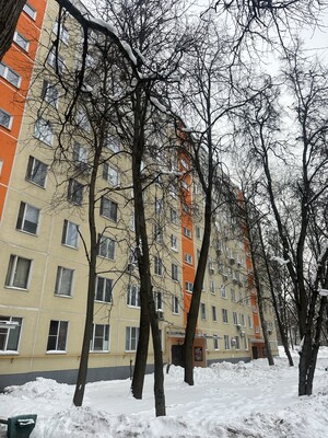 Продам трехкомнатную (3-комн.) квартиру, Конаковский проезд, 4к1, Москва г