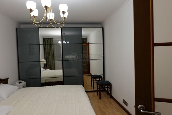 Продам двухкомнатную (2-комн.) квартиру, Маленковская ул, 12, Москва г