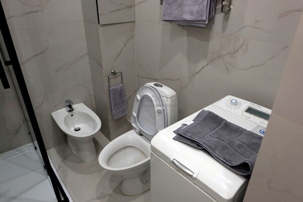 Продам двухкомнатную (2-комн.) квартиру, Маленковская ул, 12, Москва г