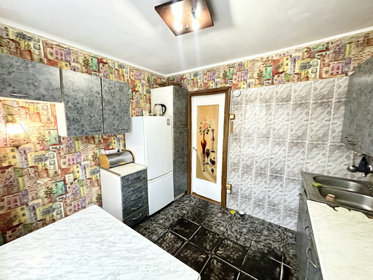 Продам трехкомнатную (3-комн.) квартиру, Зорге ул, 50, Ростов-на-Дону г