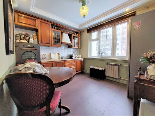 Продам трехкомнатную (3-комн.) квартиру, Академика Комарова ул, 3к2, Москва г