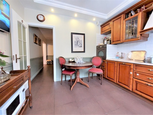 Продам трехкомнатную (3-комн.) квартиру, Академика Комарова ул, 3к2, Москва г