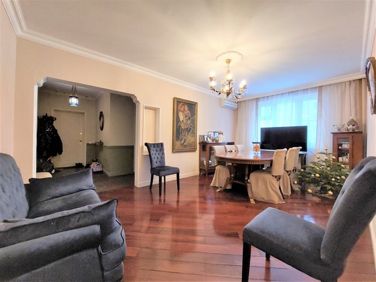 Продам трехкомнатную (3-комн.) квартиру, Академика Комарова ул, 3к2, Москва г