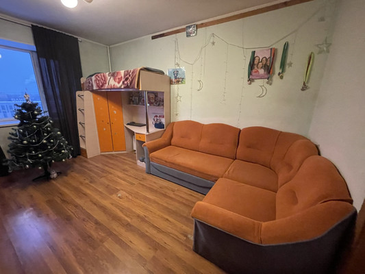 Продам двухкомнатную (2-комн.) квартиру, Юбилейный пр-кт, 5, Химки г