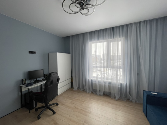 Продам двухкомнатную (2-комн.) квартиру, Александра Суворова пр-кт, 15К11, Симферополь г