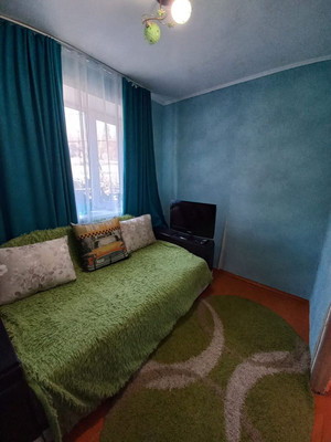 Продам многокомнатную квартиру, Октябрьская ул, 27, Лаванда п