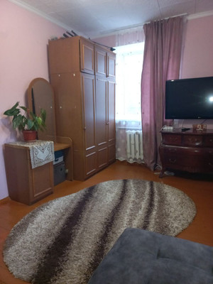 Продам многокомнатную квартиру, Октябрьская ул, 27, Лаванда п