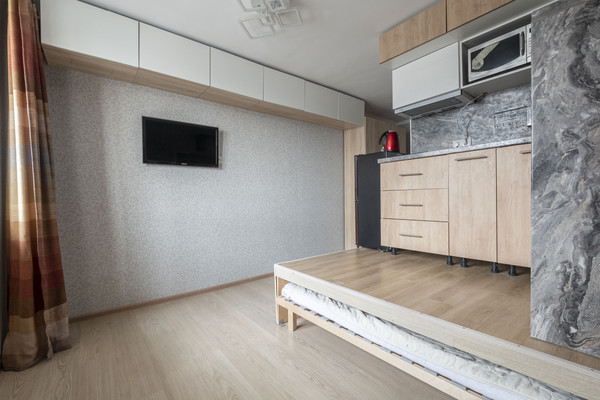 Продам однокомнатную (1-комн.) квартиру, Эйнштейна б-р, 1, Новоивановское рп