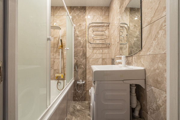 Продам однокомнатную (1-комн.) квартиру, Эйнштейна б-р, 1, Новоивановское рп