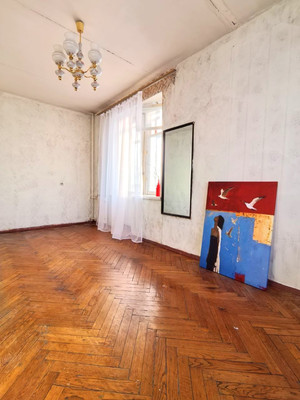 Продам трехкомнатную (3-комн.) квартиру, Трофимова ул, 4кб, Москва г