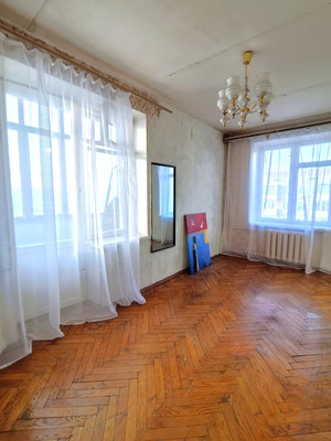 Продам трехкомнатную (3-комн.) квартиру, Трофимова ул, 4кб, Москва г