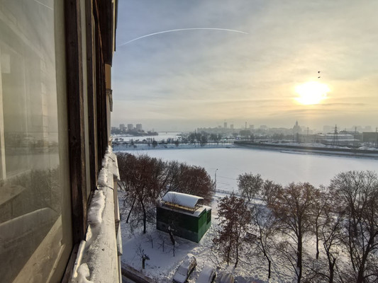 Продам трехкомнатную (3-комн.) квартиру, Трофимова ул, 4кб, Москва г