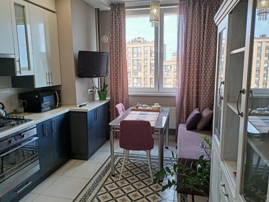 Продам двухкомнатную (2-комн.) квартиру, Горького ул, 96, Калининград г