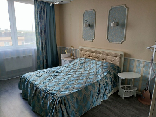 Продам двухкомнатную (2-комн.) квартиру, Горького ул, 96, Калининград г