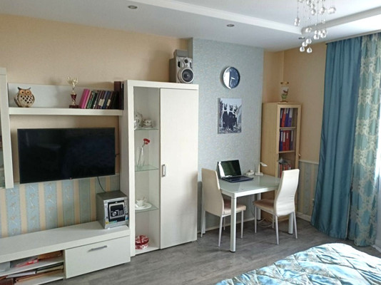 Продам двухкомнатную (2-комн.) квартиру, Горького ул, 96, Калининград г