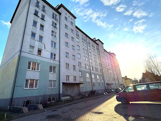 Продам двухкомнатную (2-комн.) квартиру, Ганзейский пер, 72, Калининград г