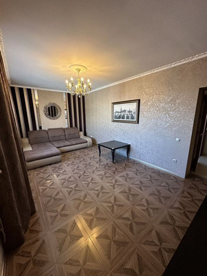 Продам трехкомнатную (3-комн.) квартиру, Римская ул, 20, Калининград г