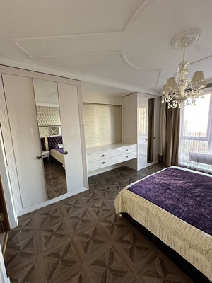 Продам трехкомнатную (3-комн.) квартиру, Римская ул, 20, Калининград г