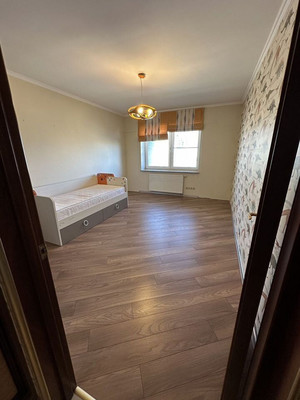 Продам трехкомнатную (3-комн.) квартиру, Римская ул, 20, Калининград г