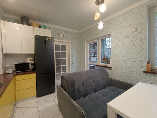 Продам однокомнатную (1-комн.) квартиру, Шахматная ул, 1б, Калининград г