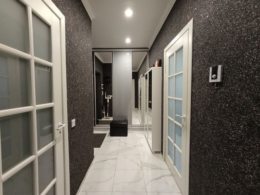 Продам однокомнатную (1-комн.) квартиру, Шахматная ул, 1б, Калининград г