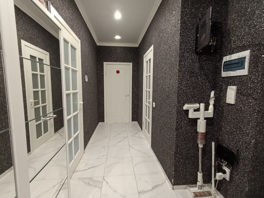 Продам однокомнатную (1-комн.) квартиру, Шахматная ул, 1б, Калининград г