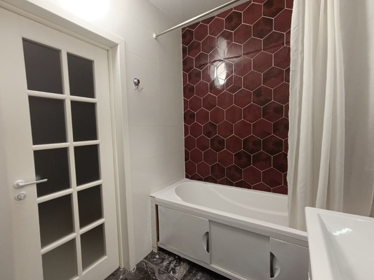 Продам однокомнатную (1-комн.) квартиру, Шахматная ул, 1б, Калининград г