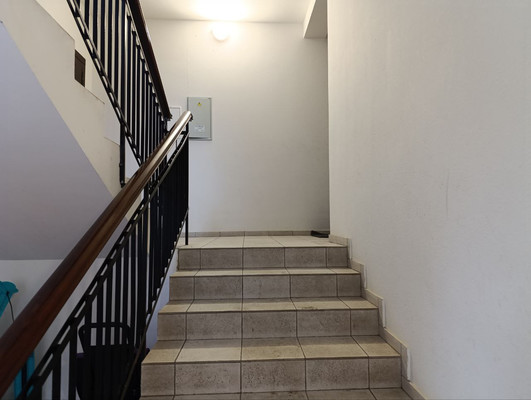 Продам однокомнатную (1-комн.) квартиру, Шахматная ул, 1б, Калининград г