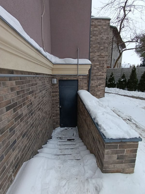 Продам однокомнатную (1-комн.) квартиру, Шахматная ул, 1б, Калининград г